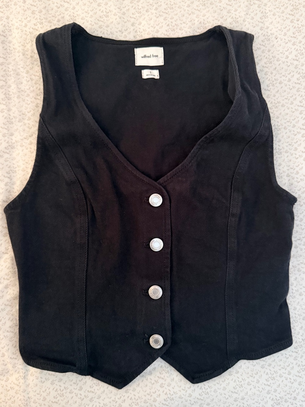 Aritzia Wilfred Free Charisma Vest in Size small